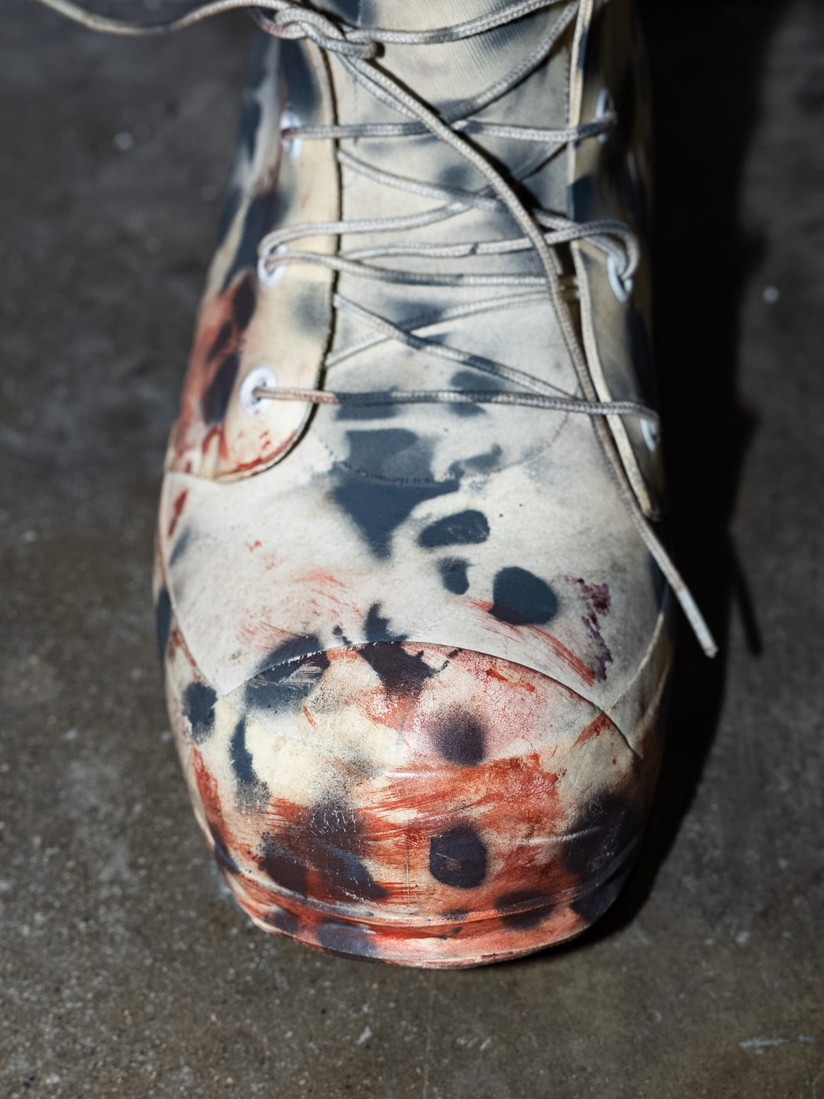 Skull crusher boots Blood edition