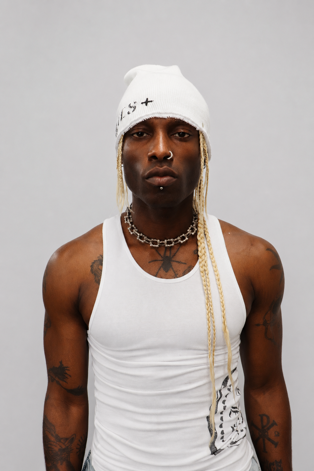 Eyelet Beanie white
