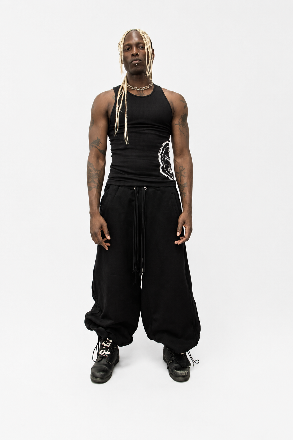 Crest Logo Beater Black