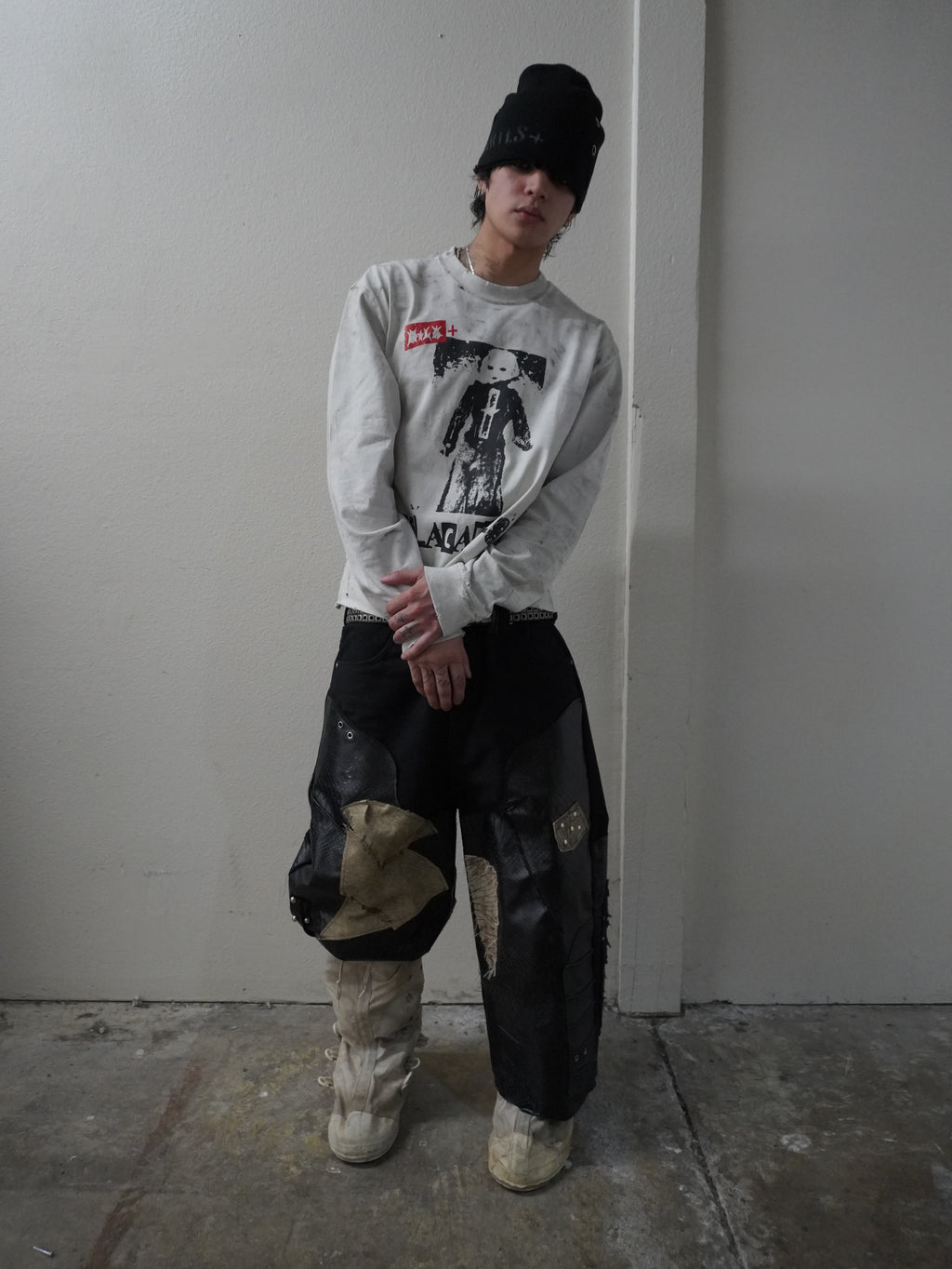 Doll Longsleeve (Faded Bone)