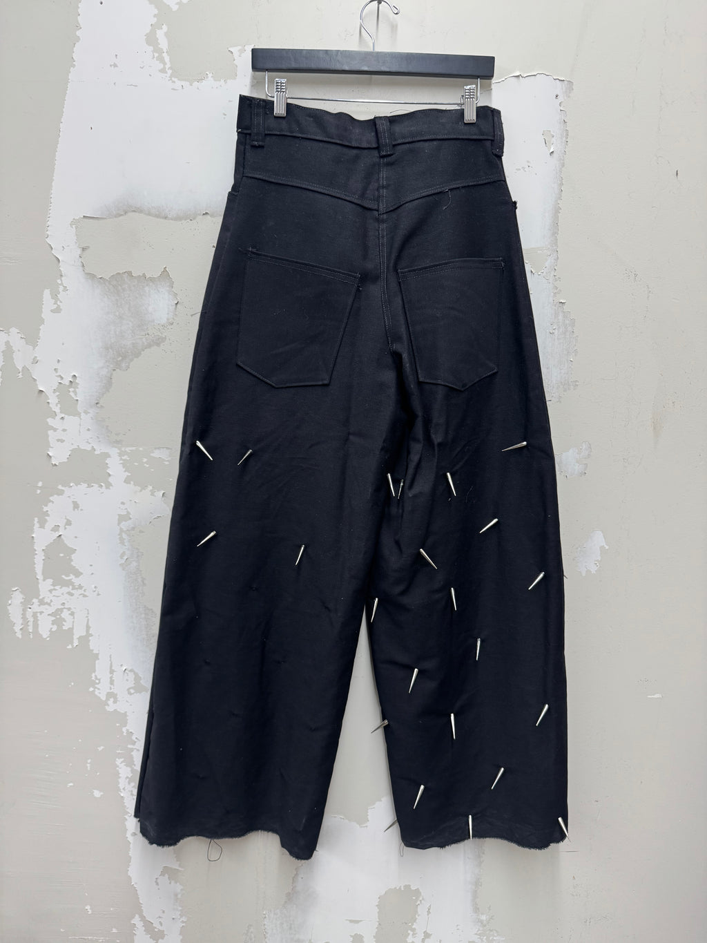 2025 runway spike denim defect