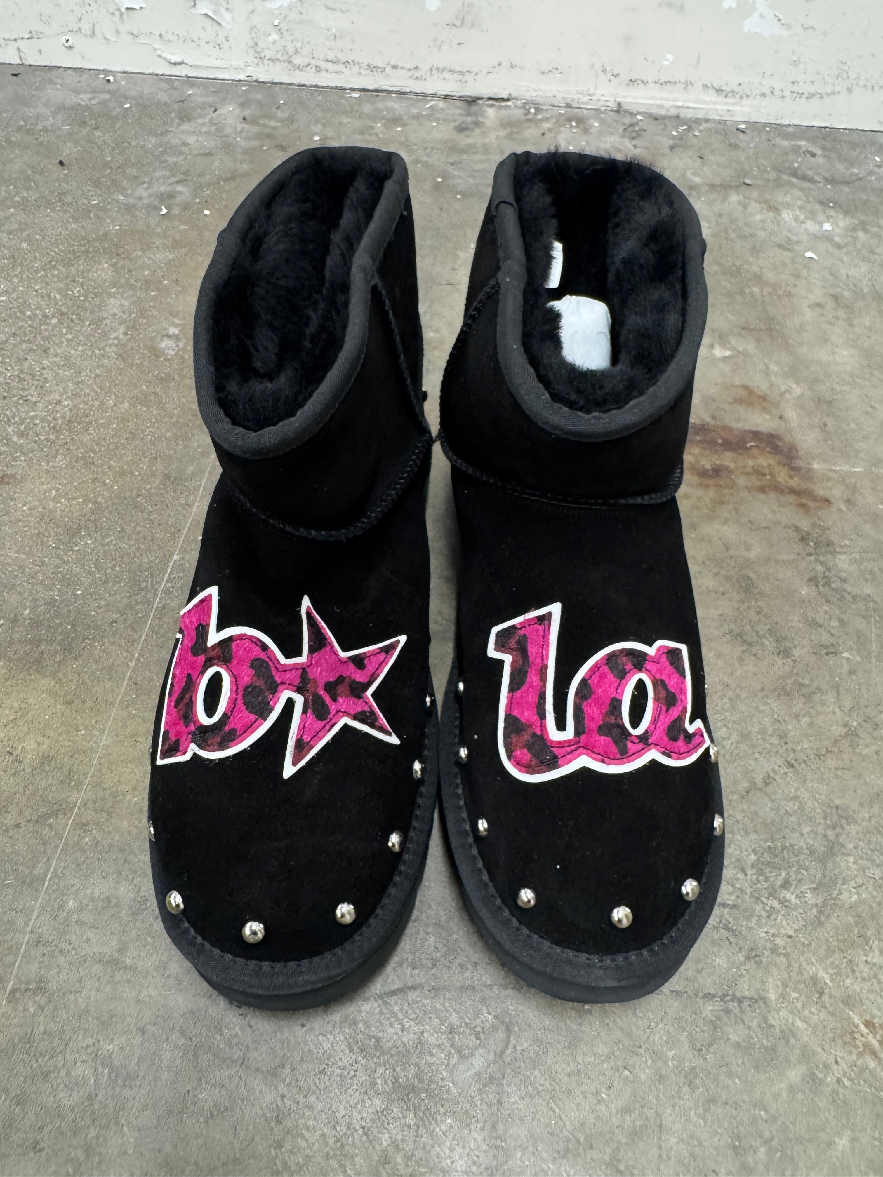 2024 Black ugg