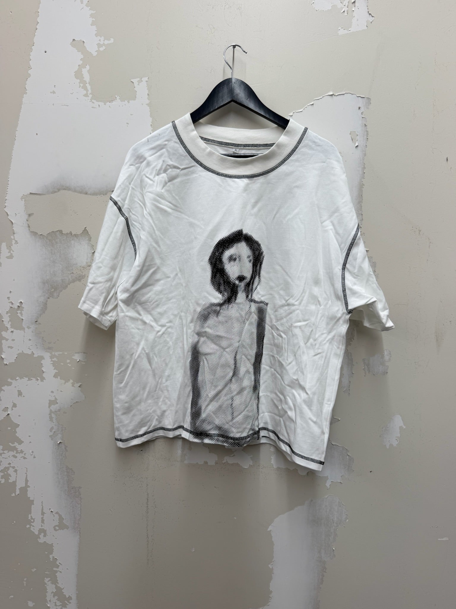 2024 Bela tee