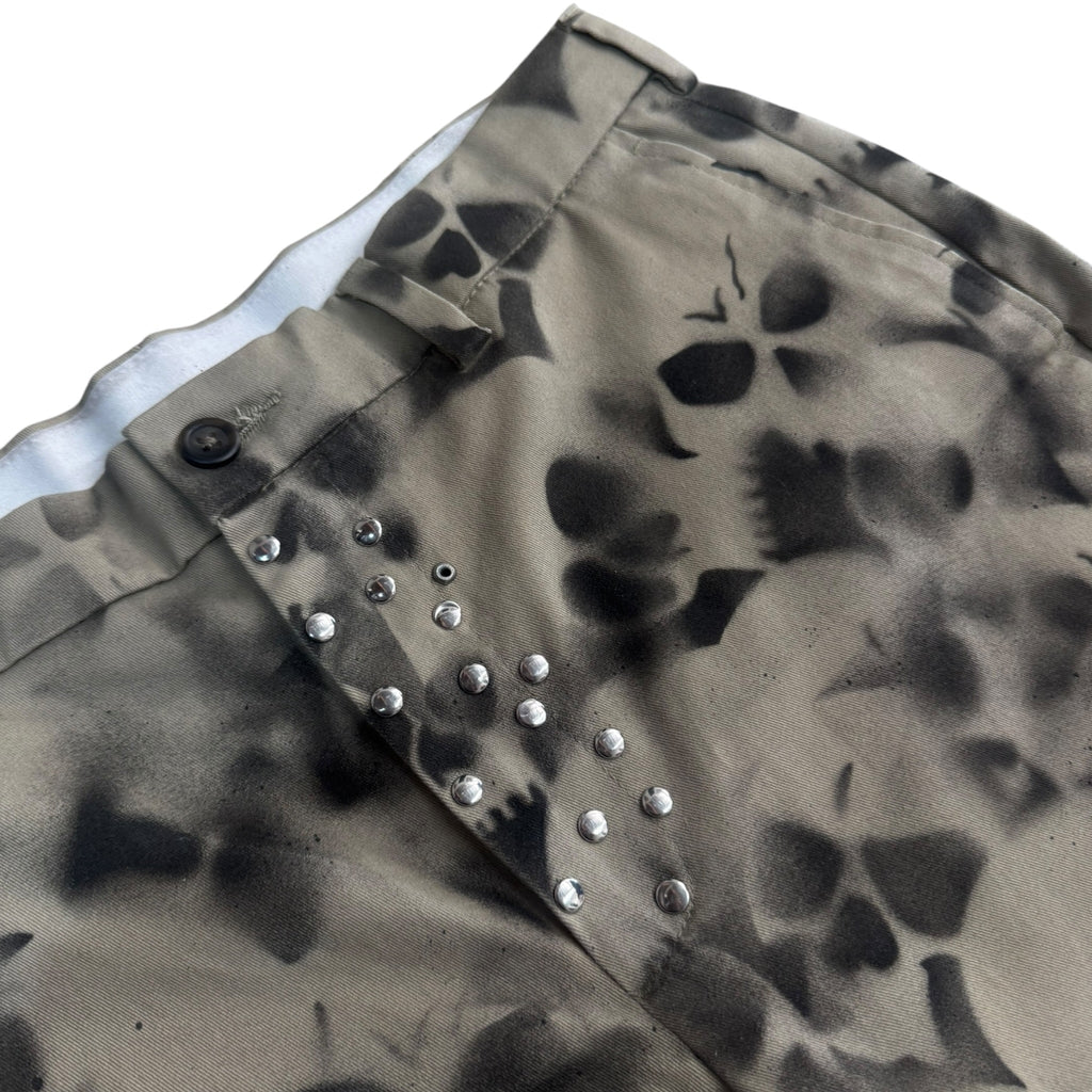 Skull crusher shorts