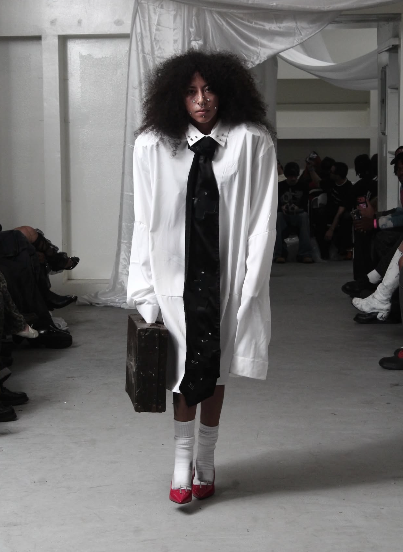 2025 Runway tie